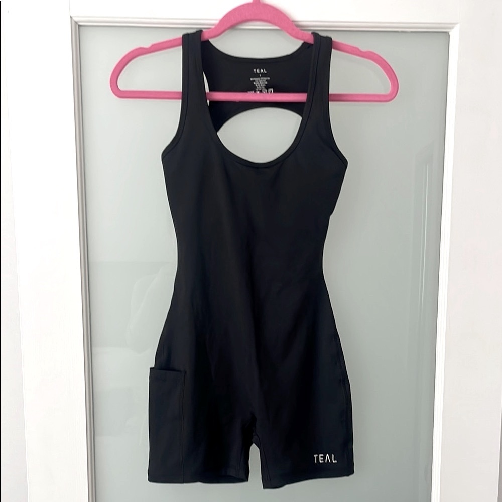 NEW TEAL Los Angeles Black One-Piece Active Romper | Size S